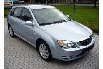 Kia Cerato I Hatchback