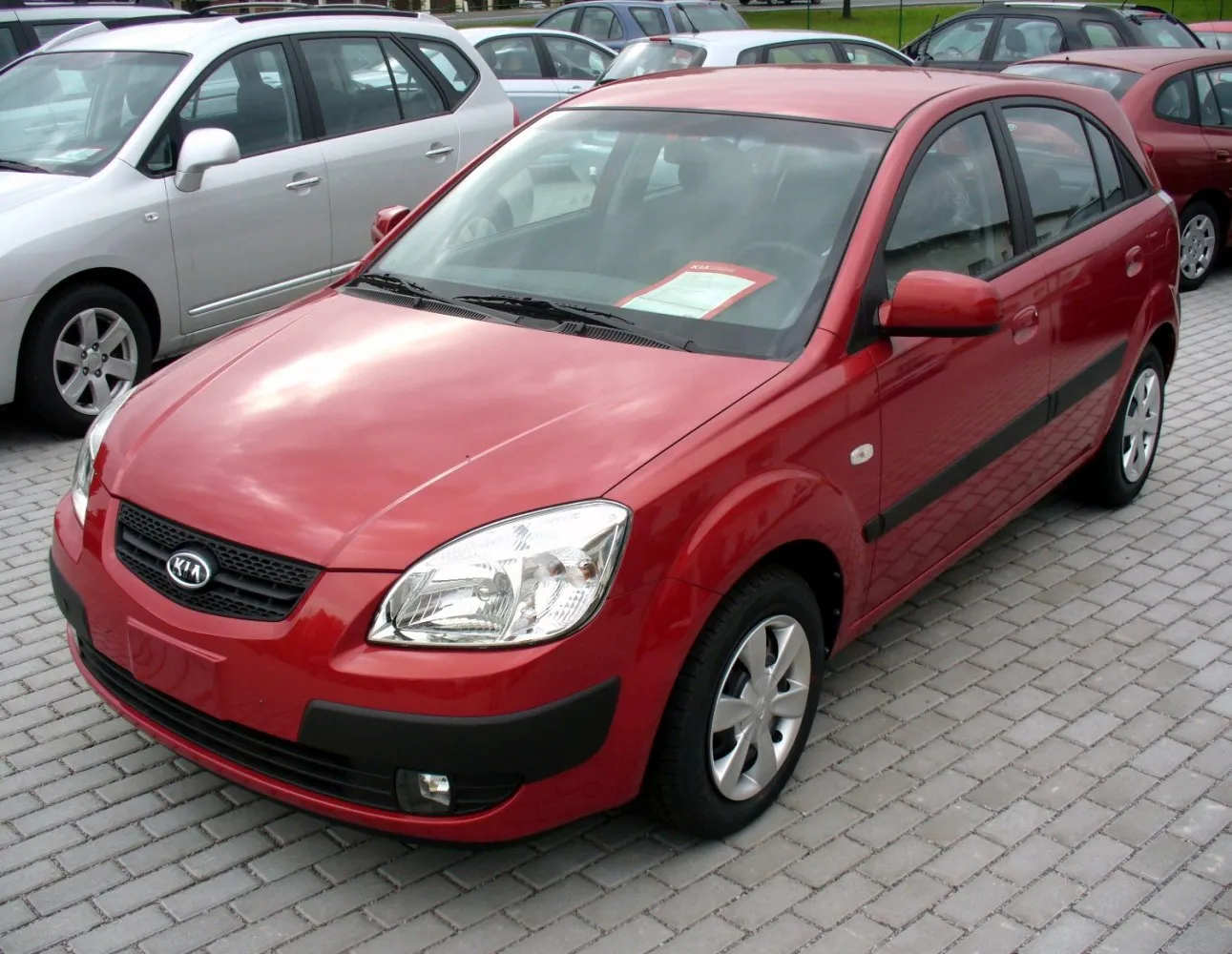 Kia Rio II Hatchback (JB)