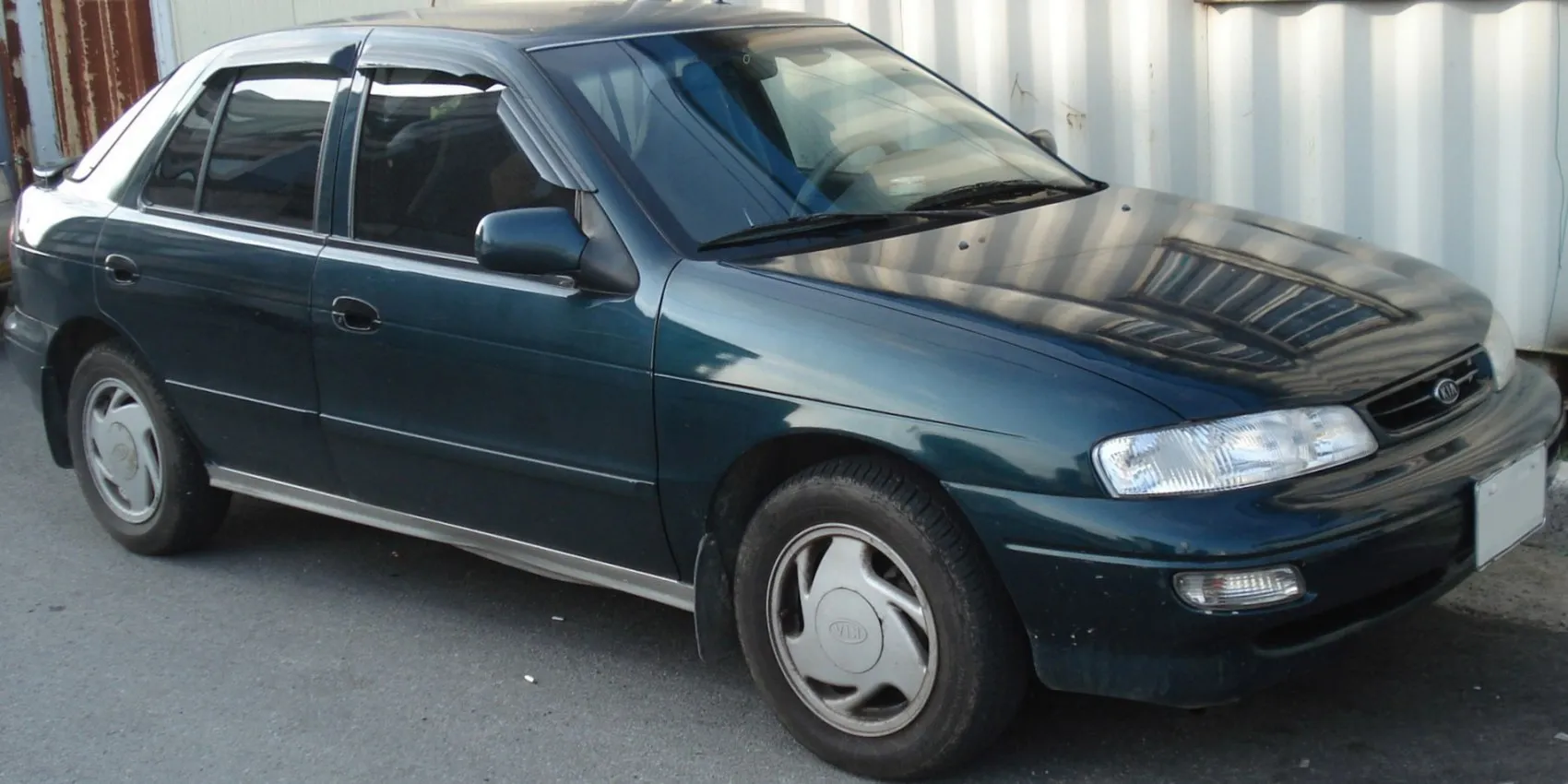 Kia Sephia Hatchback (FA)
