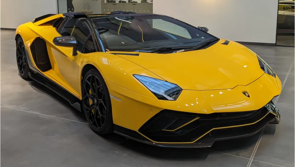 Lamborghini Aventador LP 780-4 Ultimae Roadster
