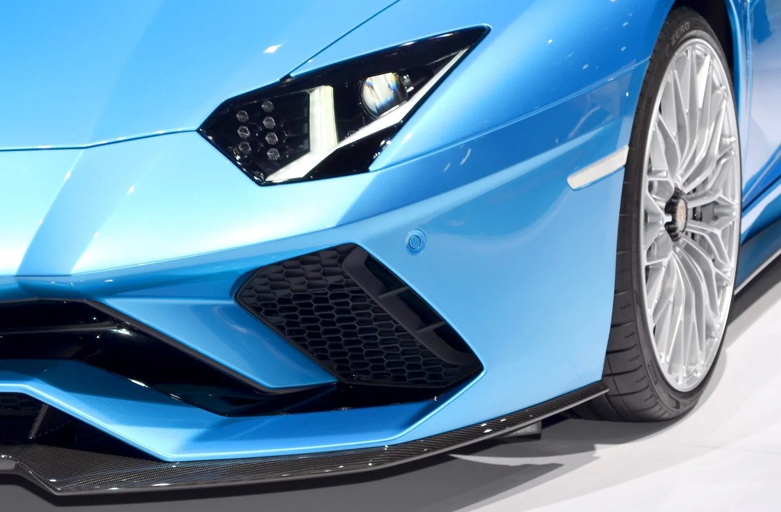 Image for Lamborghini Aventador S Roadster