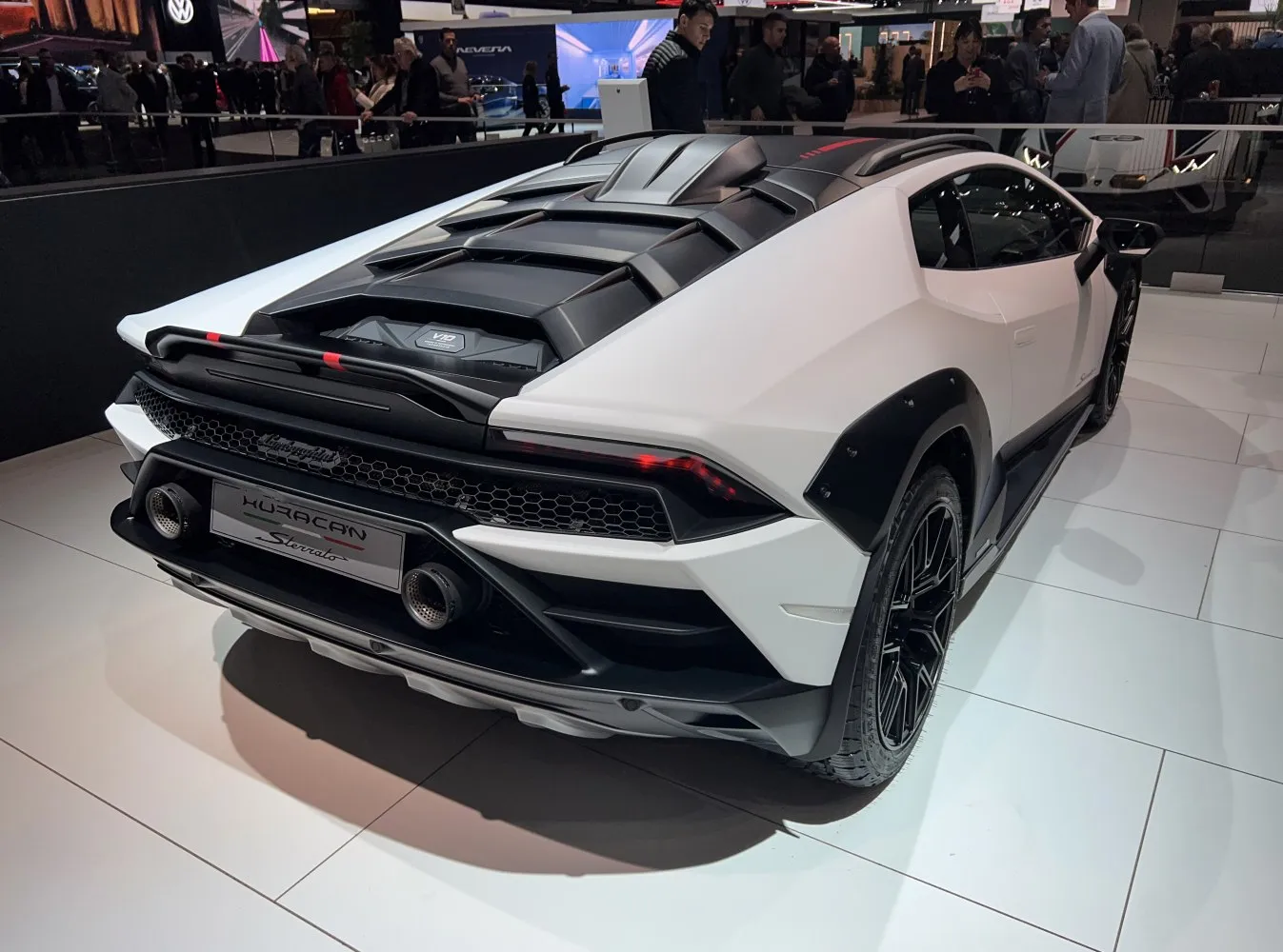 Image for Lamborghini Huracan Sterrato (facelift 2023)