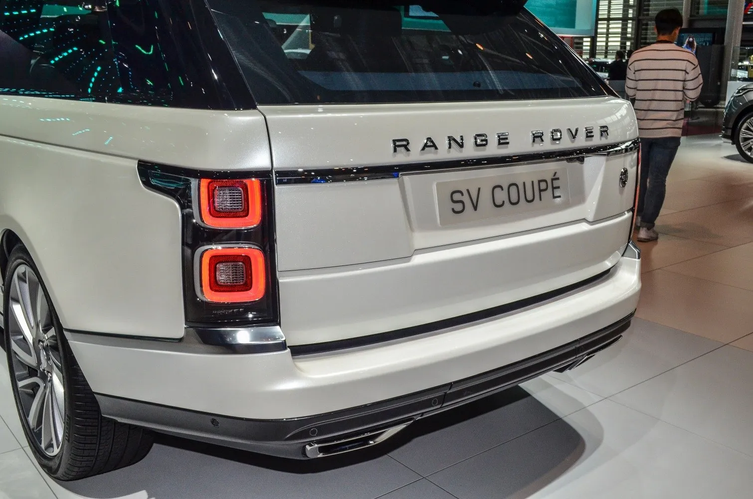 Image for Land Rover Range Rover SV coupe