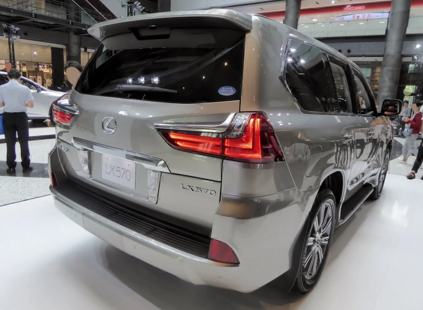 Image for Lexus LX III (facelift 2015)