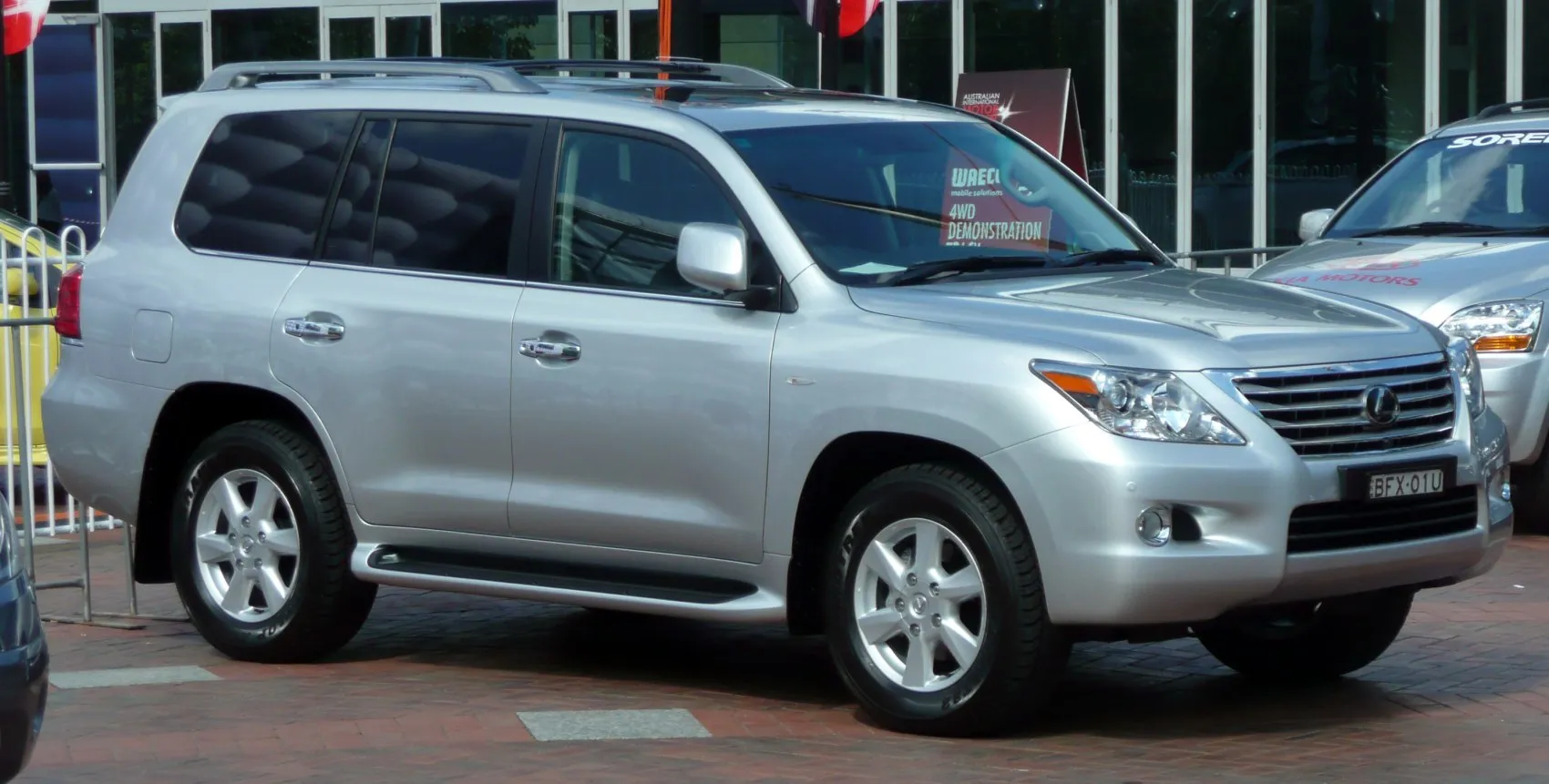 Lexus LX III