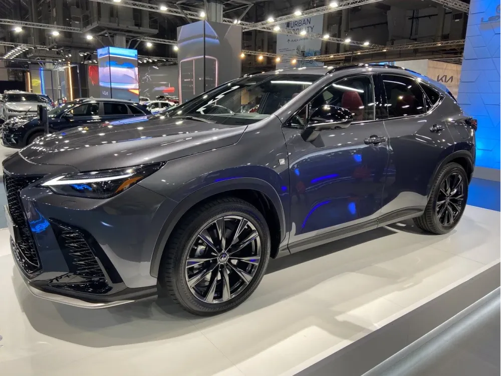 Lexus NX II (AZ20)