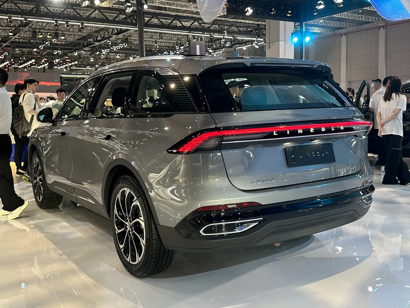 Image for Lincoln Nautilus II