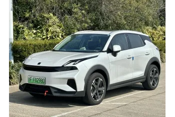 Lynk & Co 06 facelift 2023