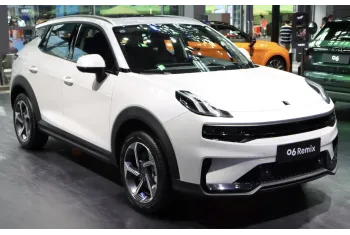 Lynk & Co 06 Remix (facelift 2022)