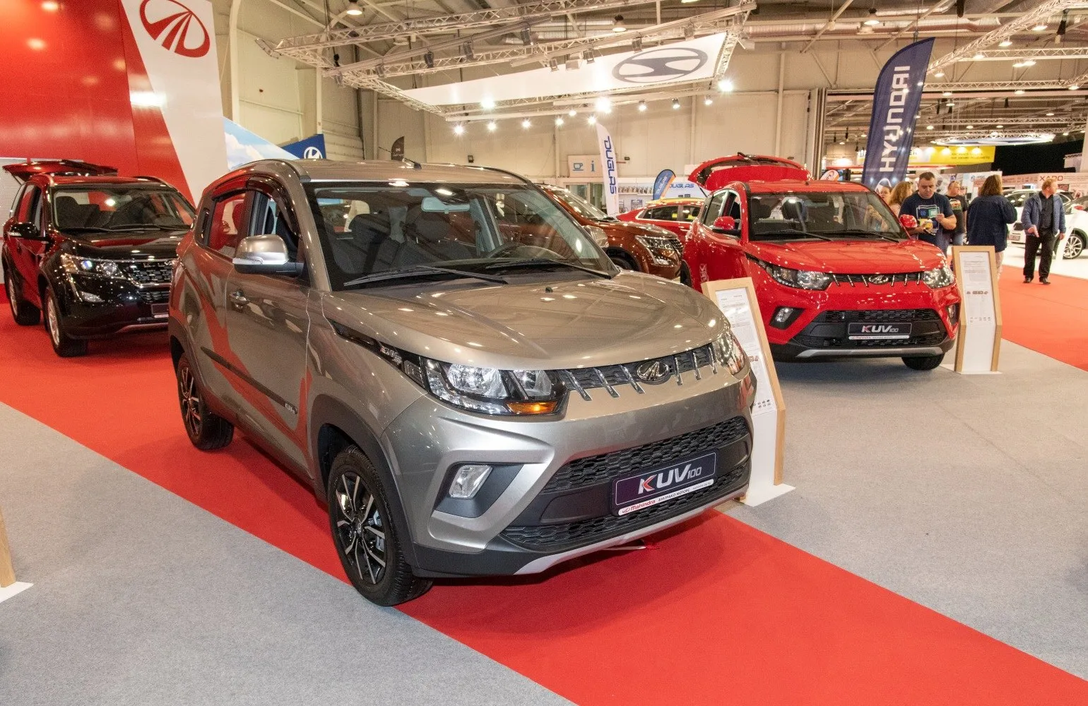 Mahindra KUV100 NXT (facelift 2017)