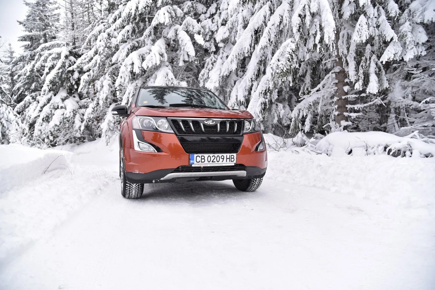 Image for Mahindra XUV500 facelift 2015