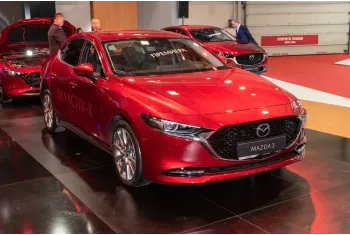 Mazda 3 IV Sedan