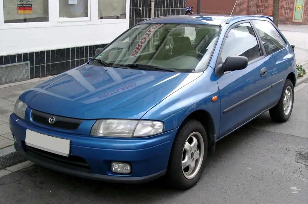 Mazda 323 P V (BA)