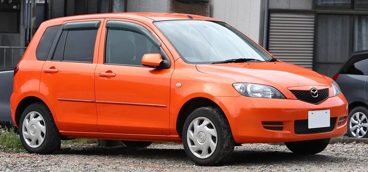 Mazda Demio DY