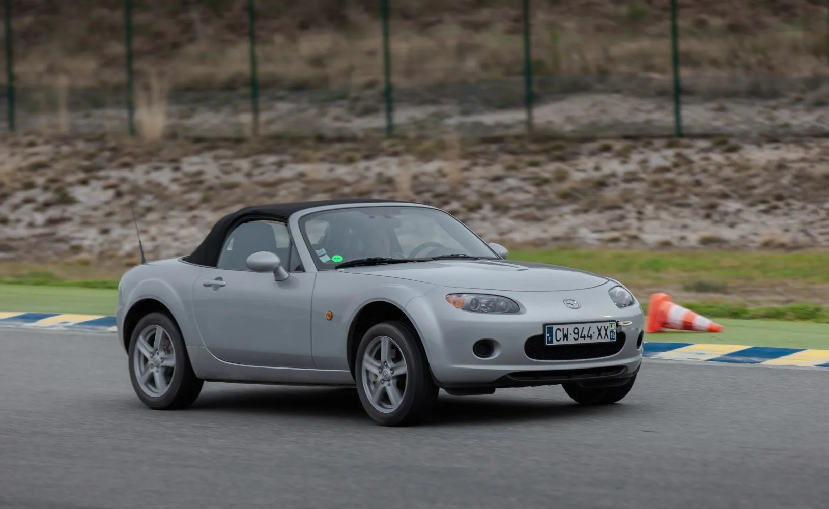 Mazda MX-5 III (NC)