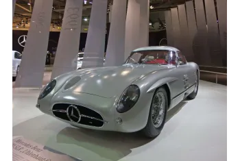 Mercedes-Benz 300 SLR Coupe (W196S)