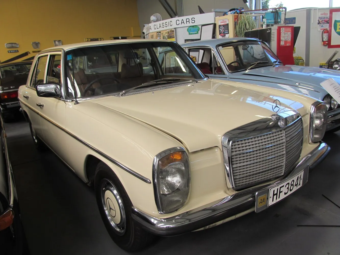 Image for Mercedes-Benz /8 W114, facelift 1973