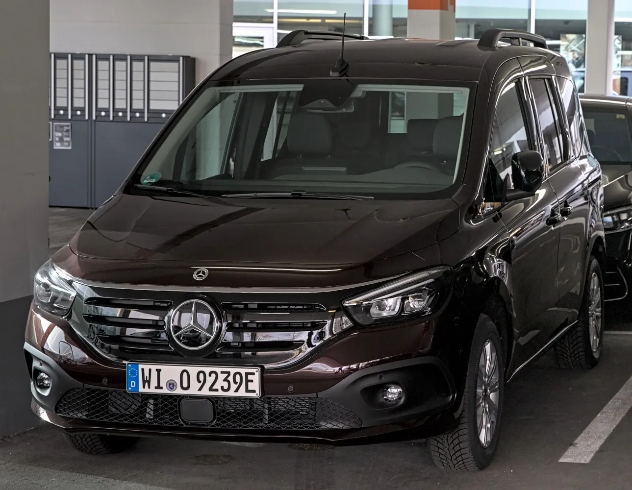 Image for Mercedes-Benz EQT E420