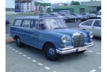 Mercedes-Benz Fintail Universal (W110)