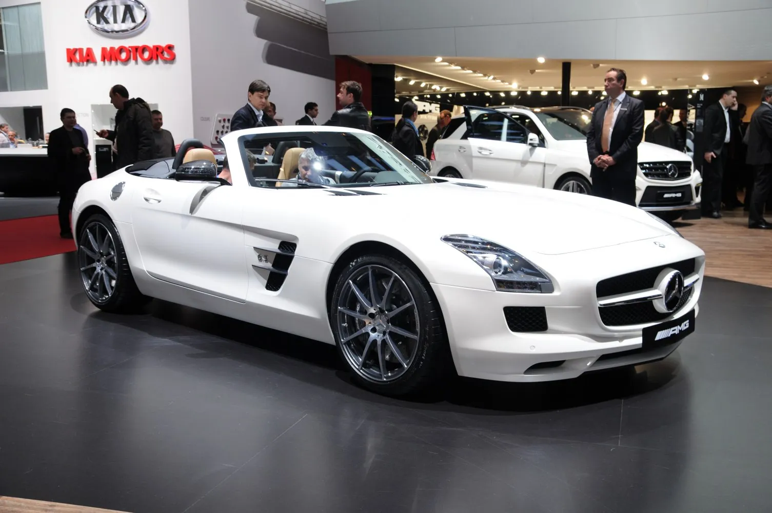 Image for Mercedes-Benz SLS AMG Roadster (R197)