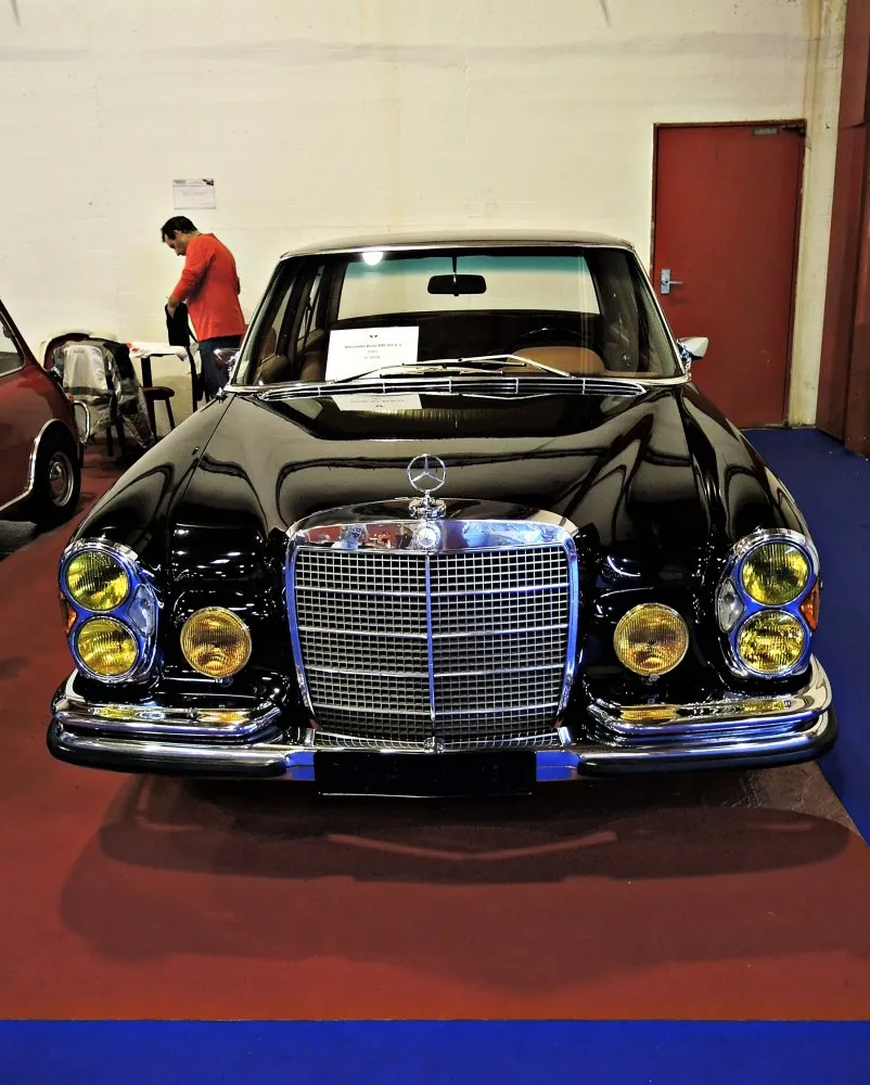 Mercedes-Benz W109 SEL