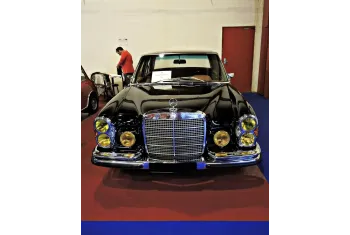 Mercedes-Benz W109 SEL