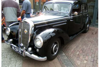 Mercedes-Benz W187 Sedan