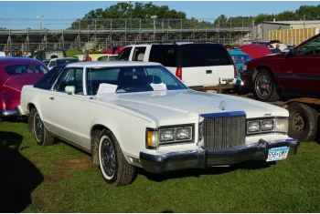 Mercury Cougar IV (XR7)
