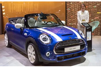 Mini Convertible F57, facelift 2018