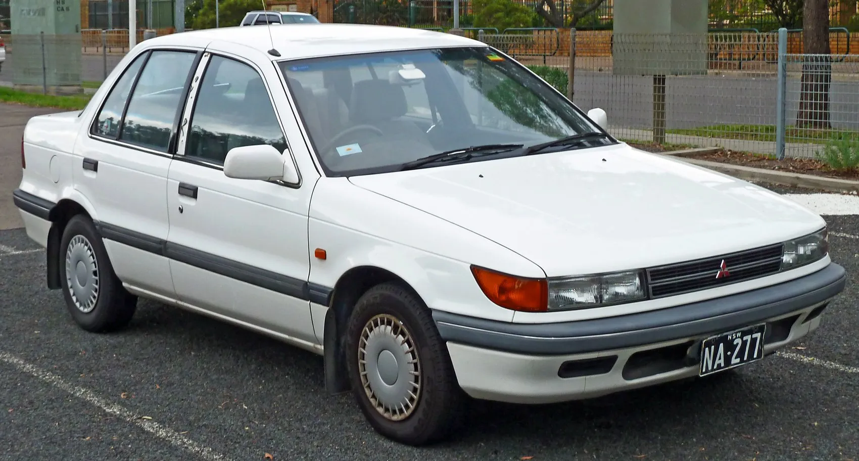 Mitsubishi Lancer IV