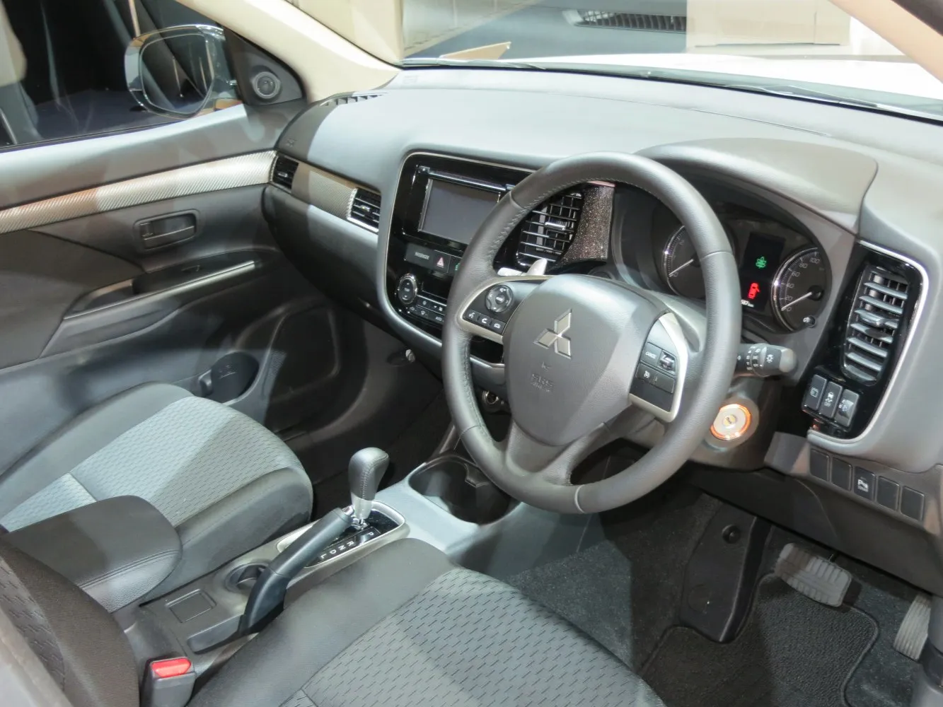 Image for Mitsubishi Outlander III