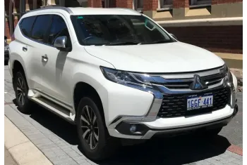 Mitsubishi Pajero Sport III
