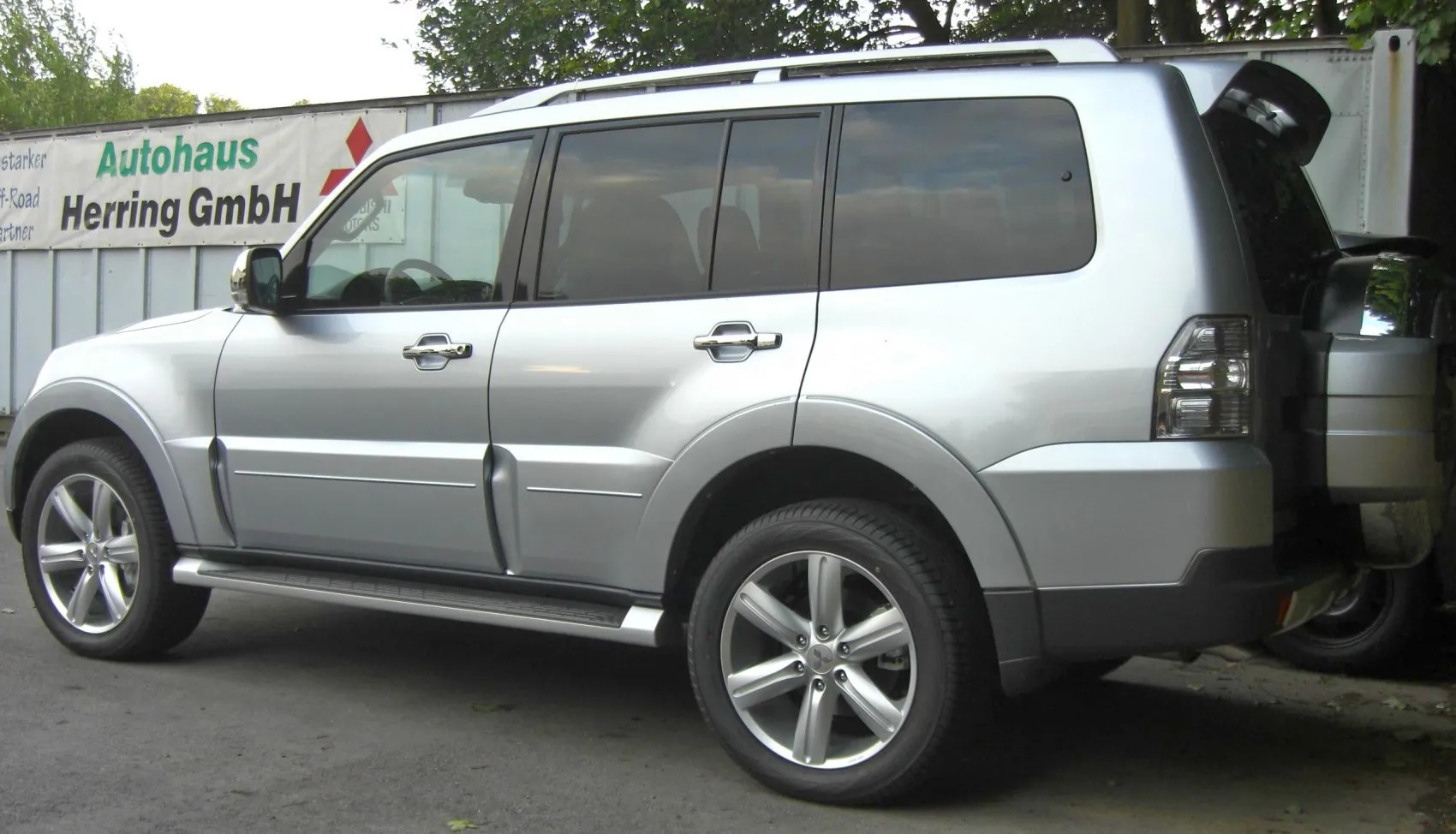 Image for Mitsubishi Pajero IV