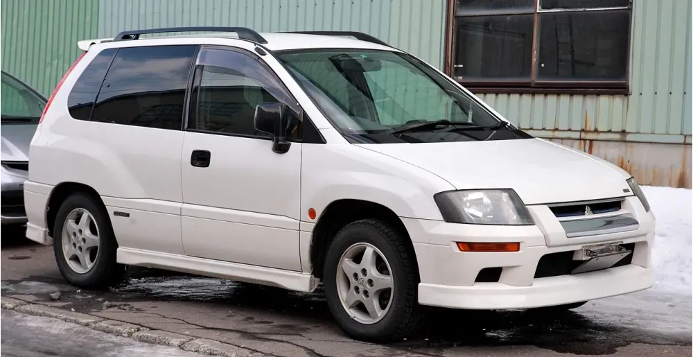 Mitsubishi RVR N61W