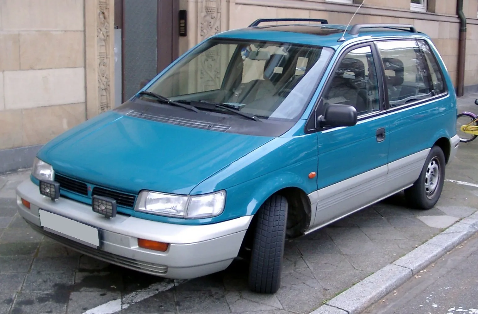 Image for Mitsubishi Space Runner N1_W,N2_W