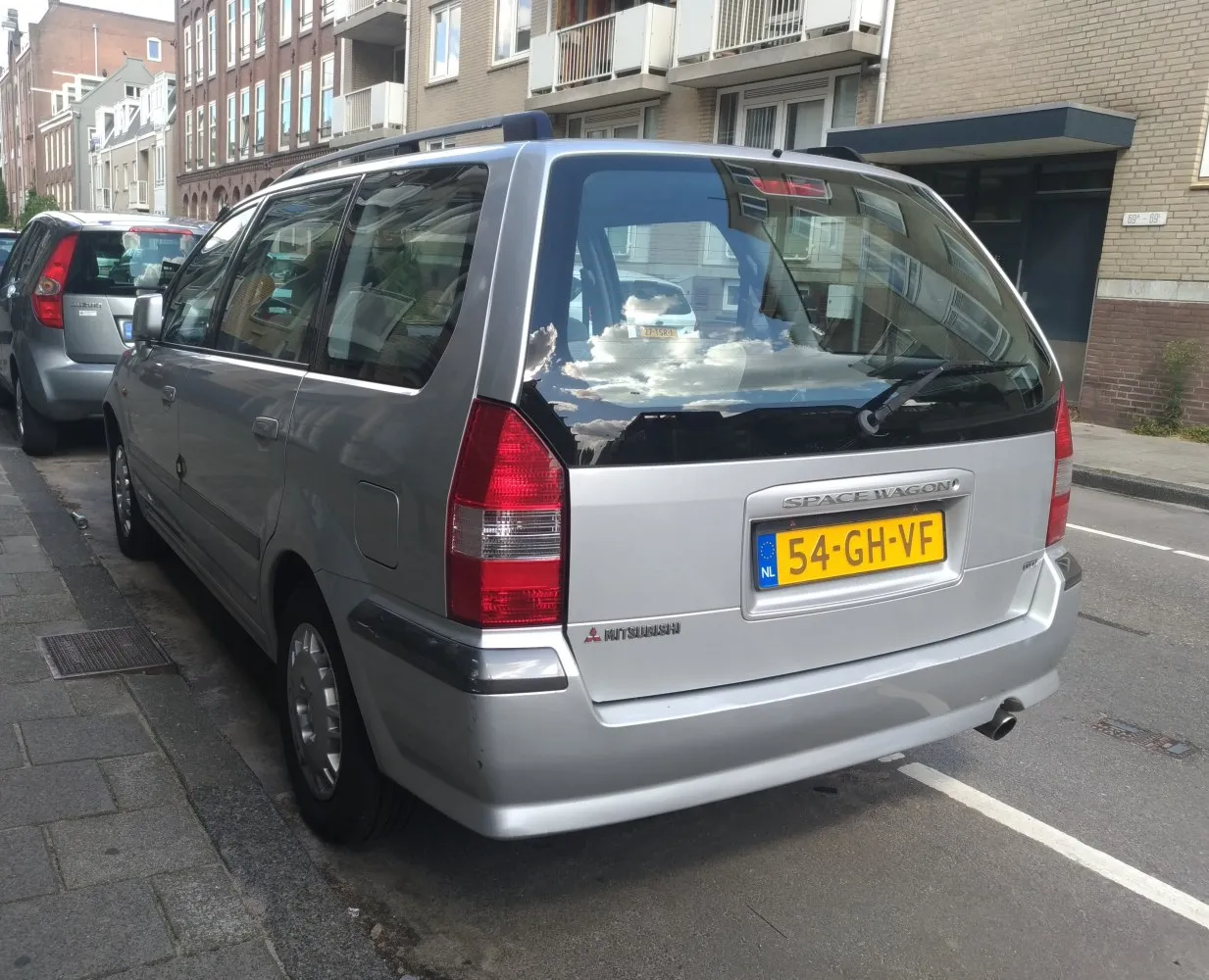 Image for Mitsubishi Space Wagon III