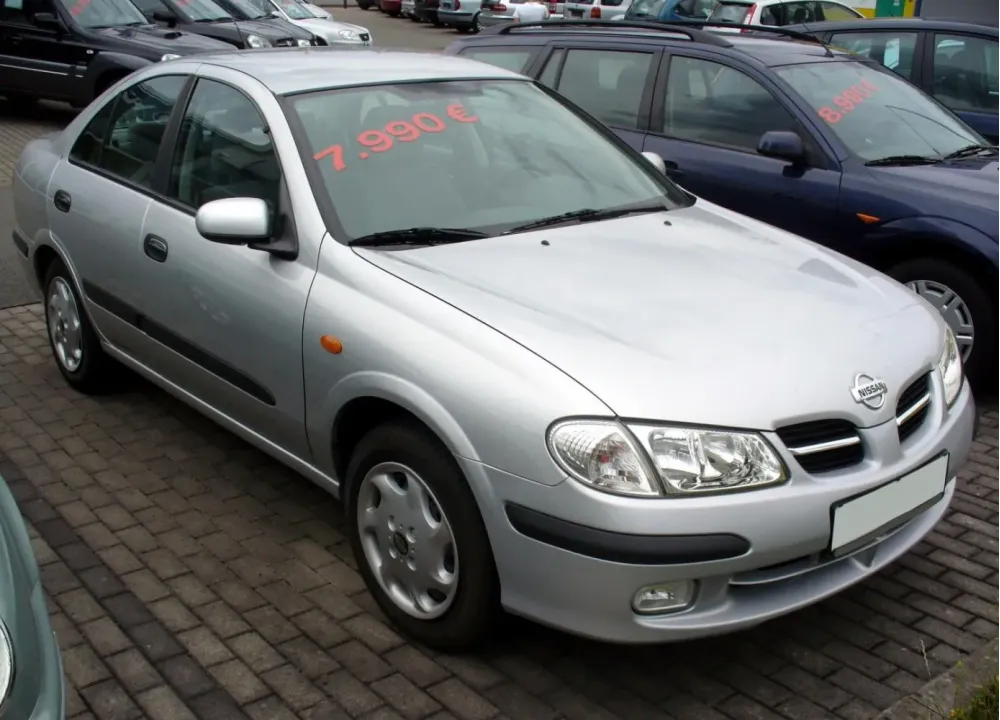 Nissan Almera II (N16)