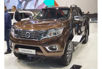 Nissan Navara IV Double Cab