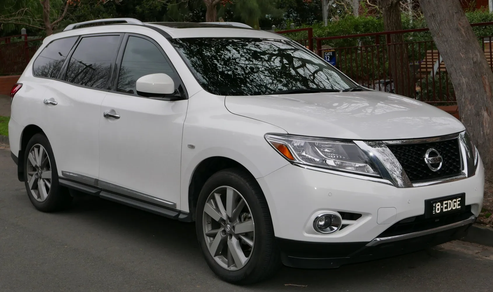 Nissan Pathfinder IV