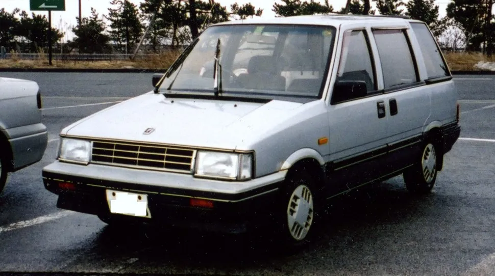 Nissan Prairie M10,NM10