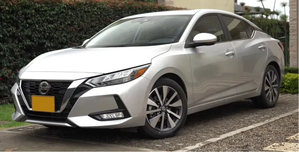 Nissan Sentra VIII (B18)