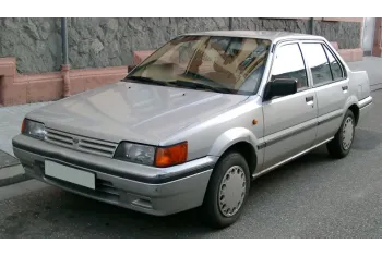 Nissan Sunny II (N13)