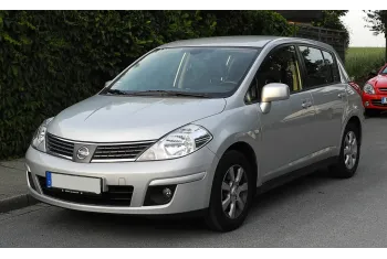 Nissan Tiida Hatchback