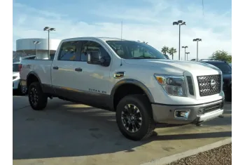Nissan Titan II XD Crew Cab