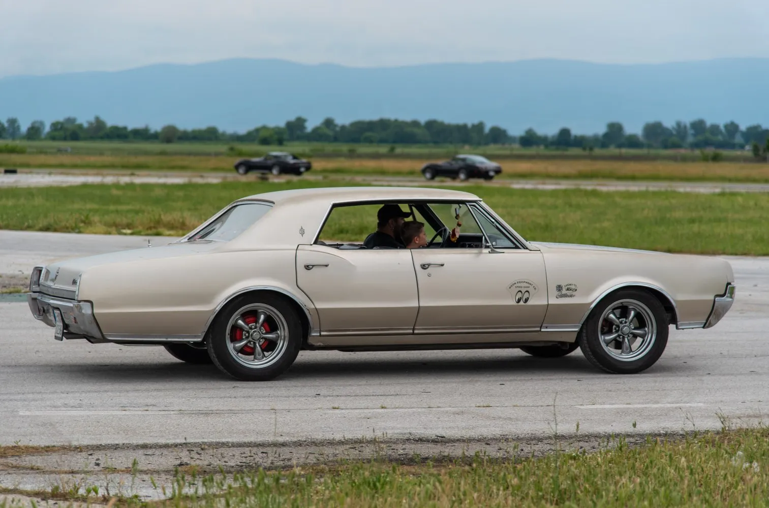 Image for Oldsmobile Cutlass Supreme Holiday Sedan