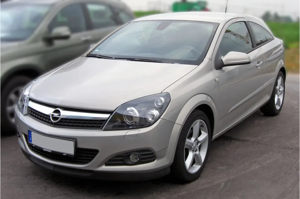 Opel Astra H GTC (facelift 2007)