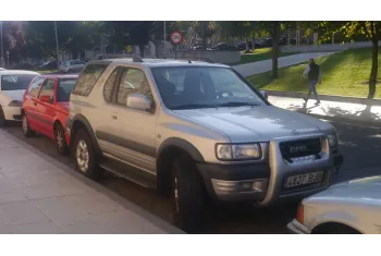 Opel Frontera B Sport