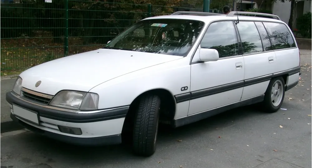 Opel Omega A Caravan