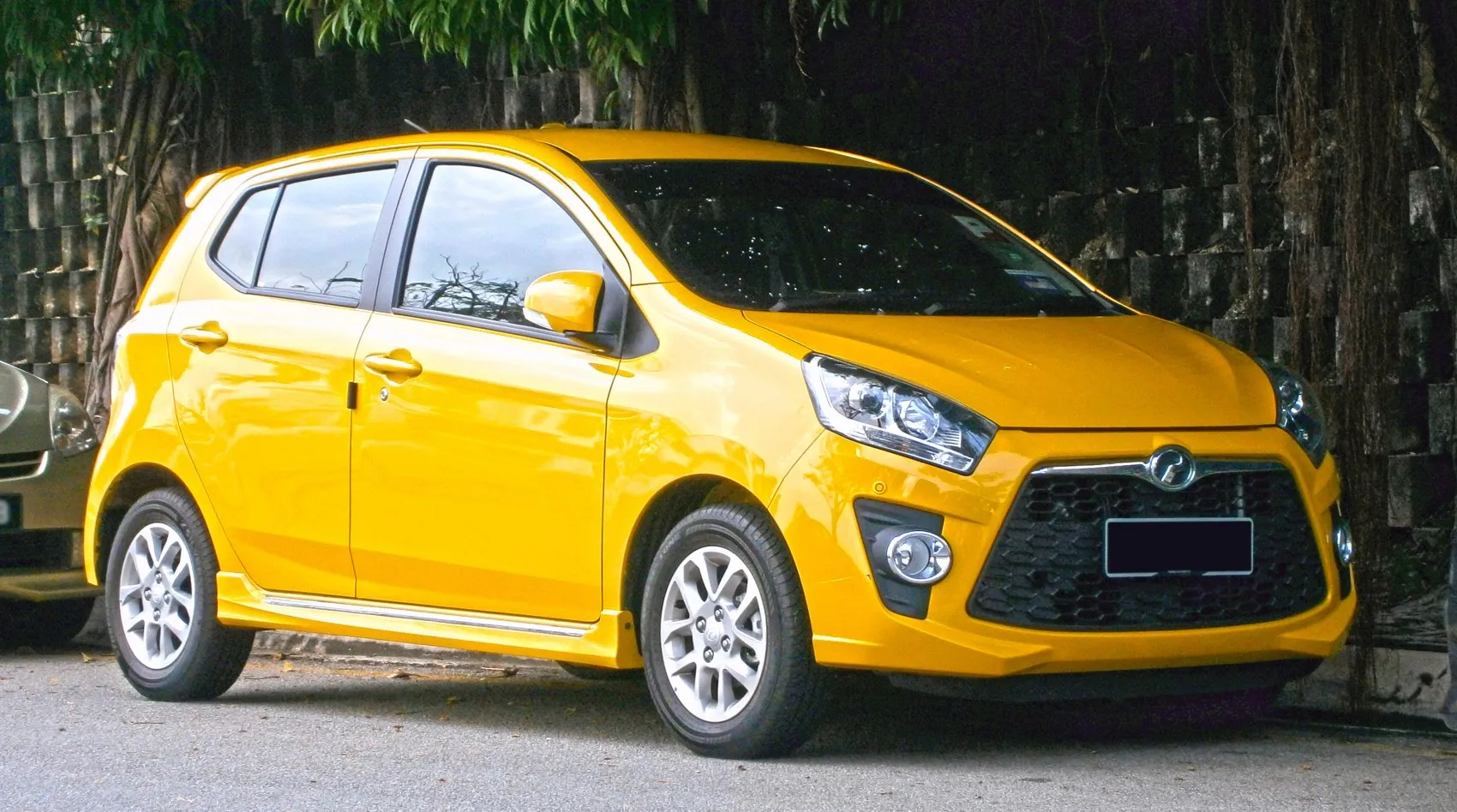 Perodua Axia I (B200)