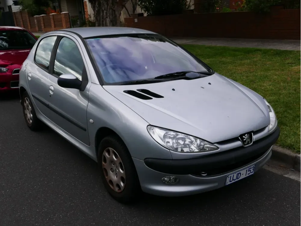 Peugeot 206 facelift 2003